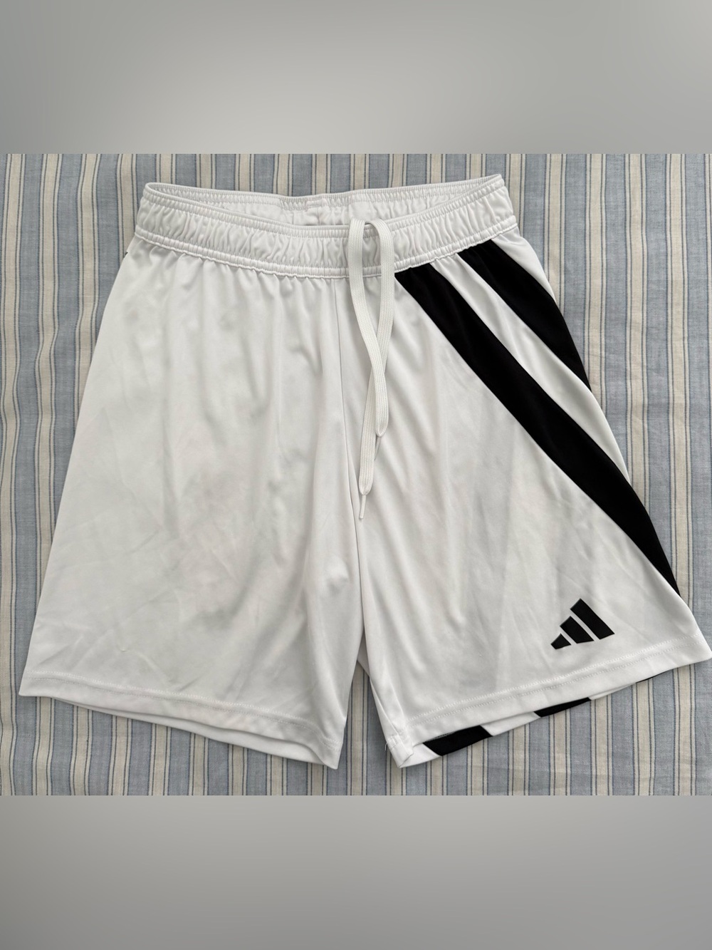 adidas White Men’s Aeroready Athletic Shorts with Black Diagonal Stripes. Size S